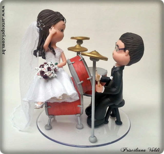 Inspiração para casamento - Topos de bolo para noivos bateristas